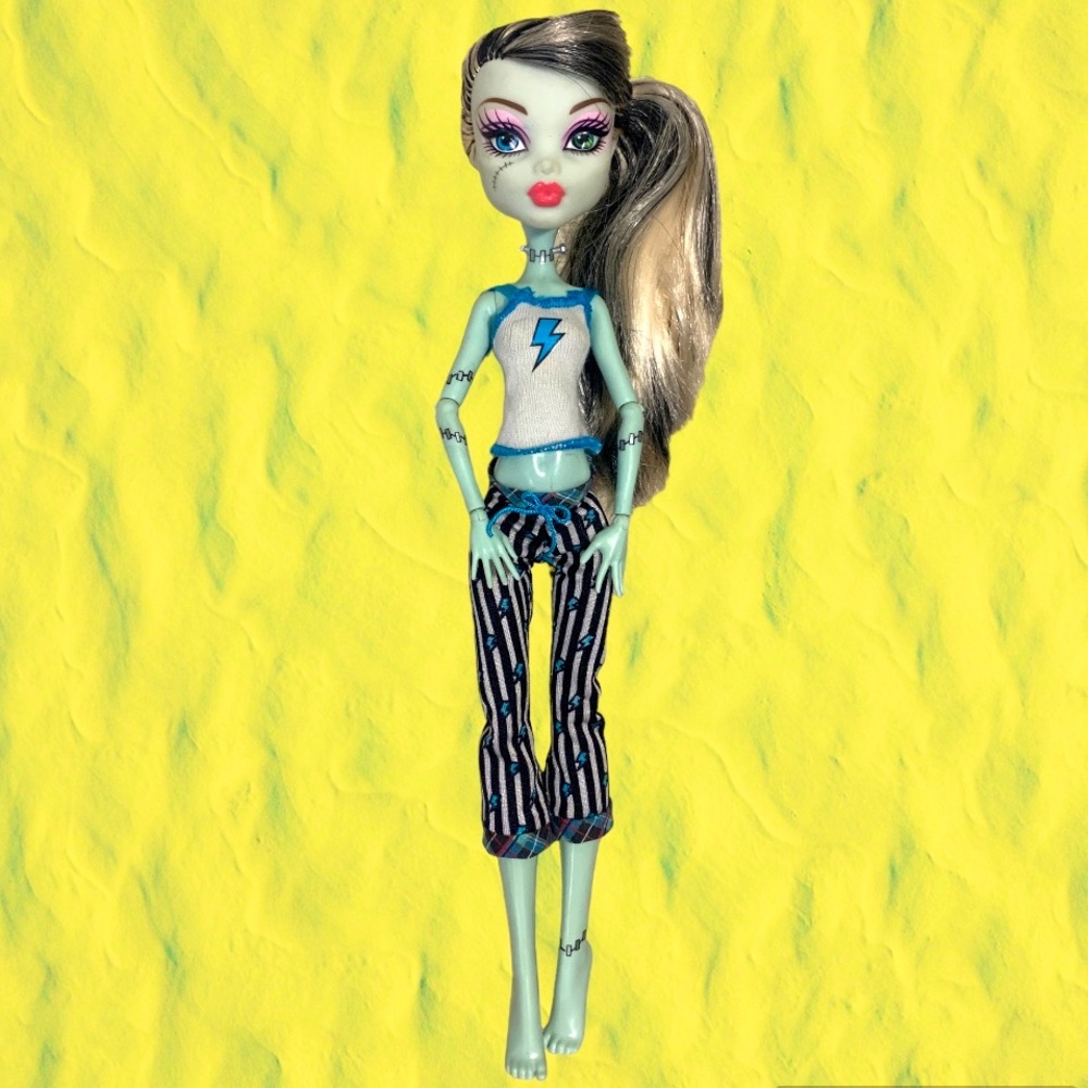 Monster High Dead Tired Frankie Stein 2011 Doll Vintage Retro Mattel Monster